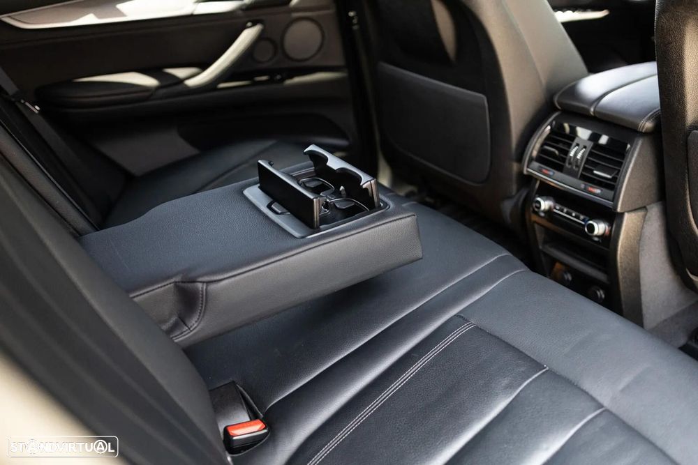 BMW X5 40e xDrive Pack M - 37
