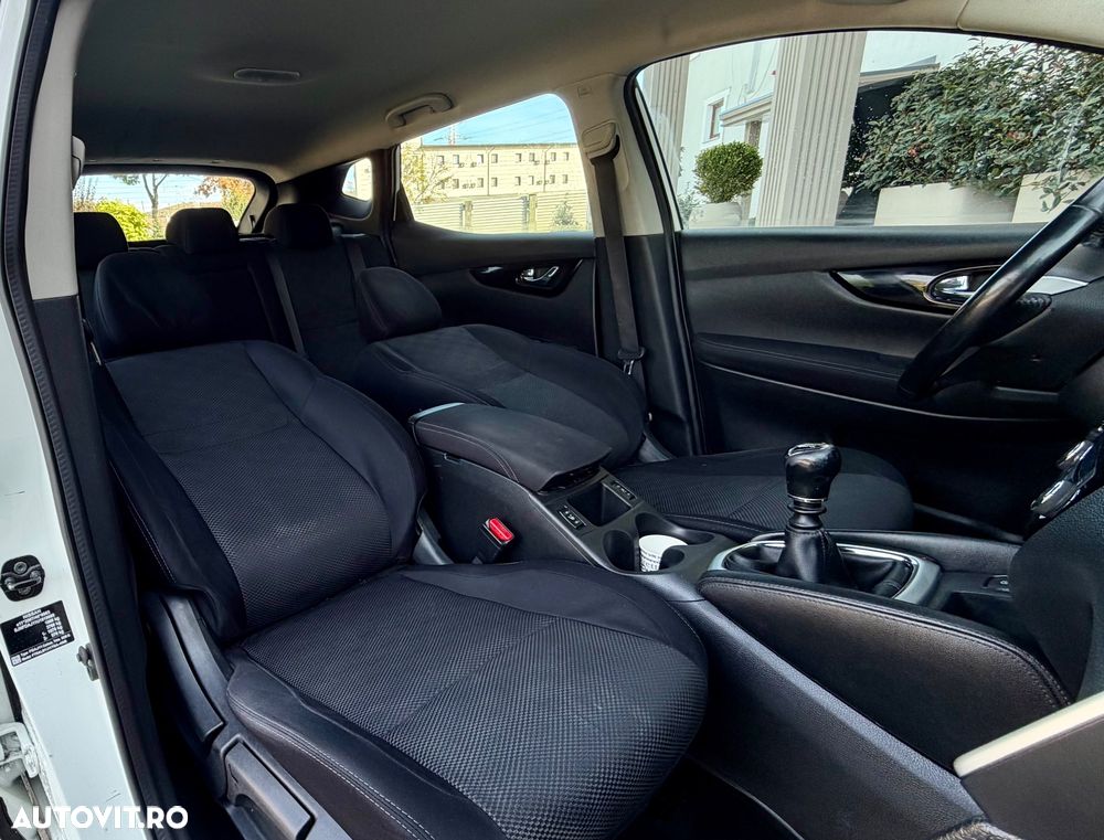 Nissan Qashqai 1.6 DCI TEKNA - 9