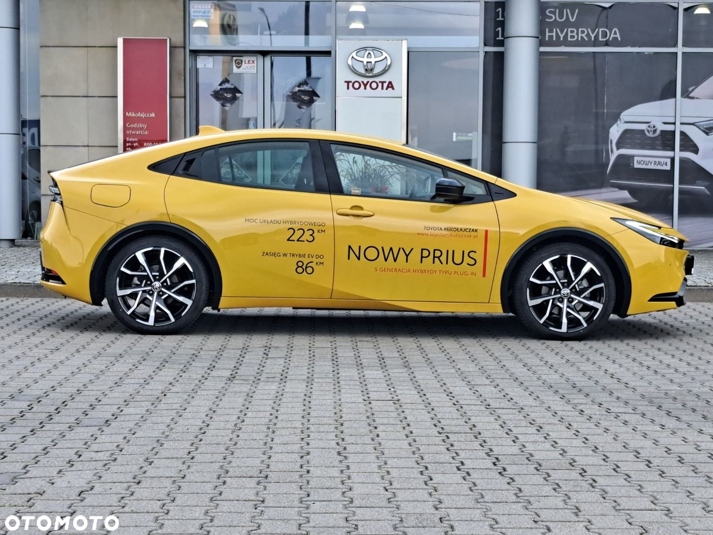 Toyota Prius - 8