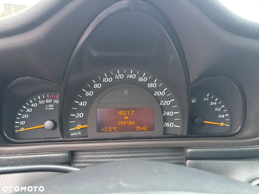 Mercedes-Benz Klasa C 180 Kompressor - 12