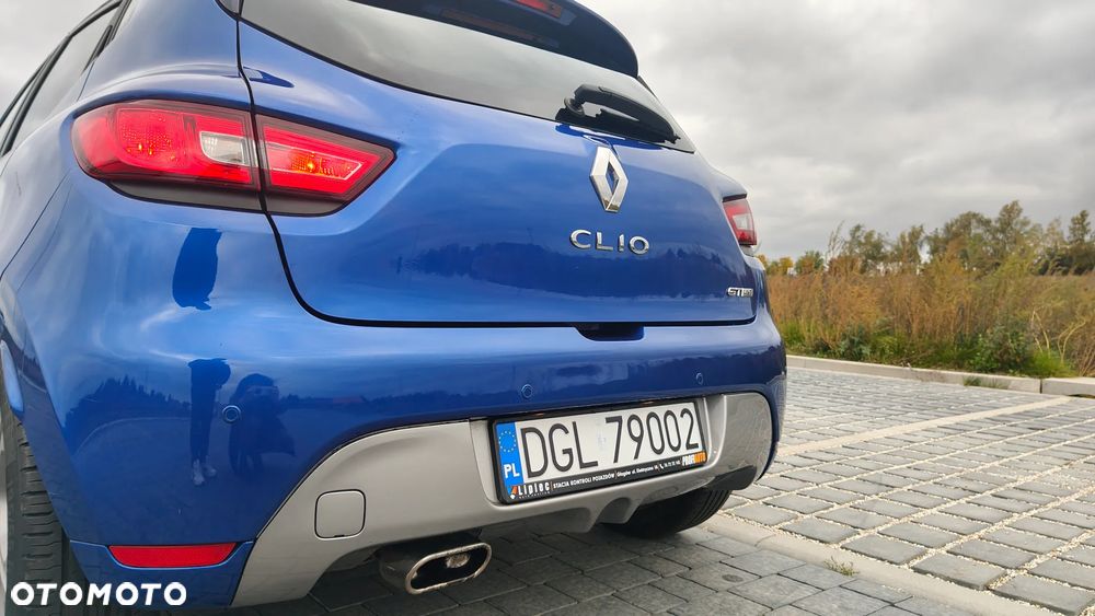 Renault Clio - 6