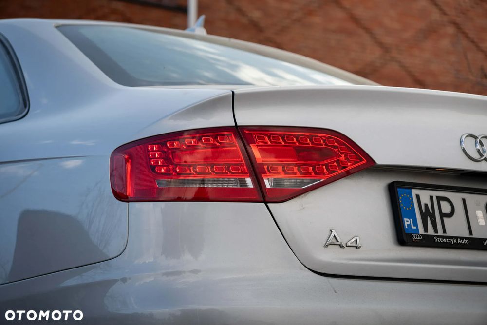 Audi A4 Avant 2.0 TDI Multitronic - 11