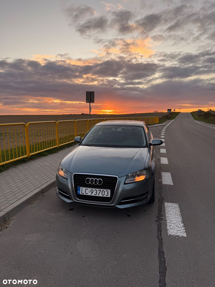 Audi A3 Sportback - 2