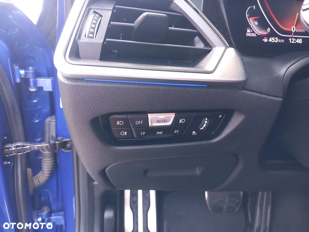 BMW Seria 3 318d M Sport Shadow - 14