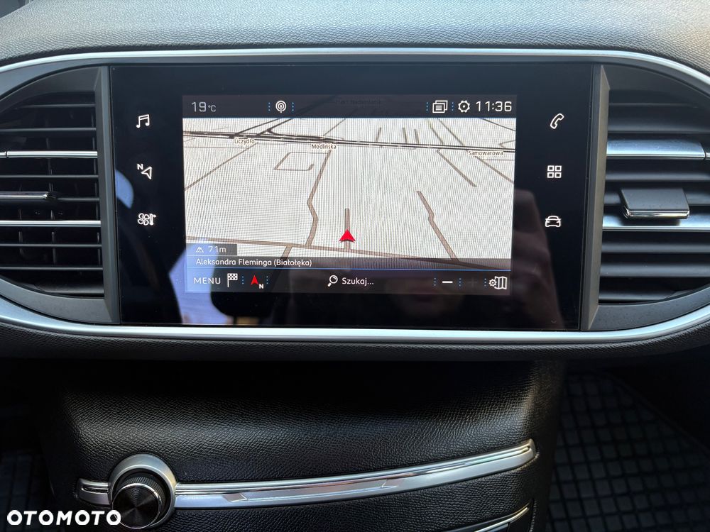 Peugeot 308 1.5 BlueHDi Allure Pack S&S - 19