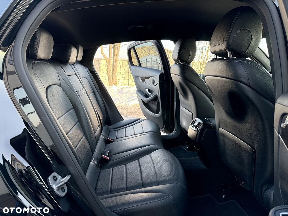 Mercedes-Benz GLC - 13