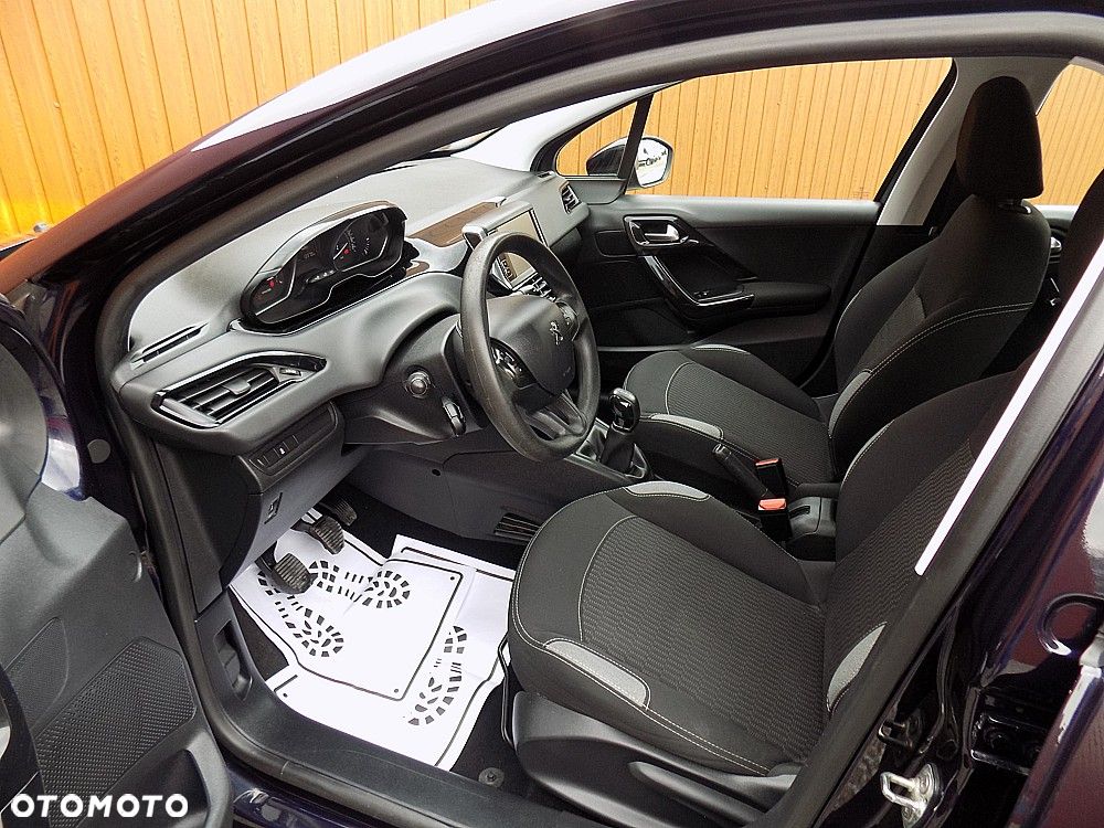 Peugeot 208 PureTech 82 Start & Stop Allure - 5