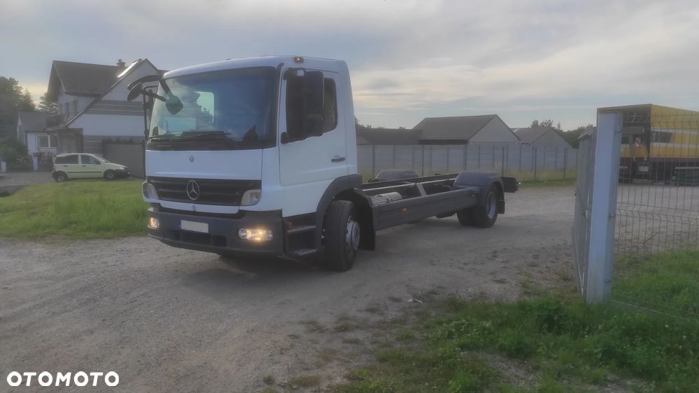 Mercedes-Benz ATEGO 1524L MOTOR 6374 L POD LAWETA BECZKA WYWROT SKRZYNIA KONTENER