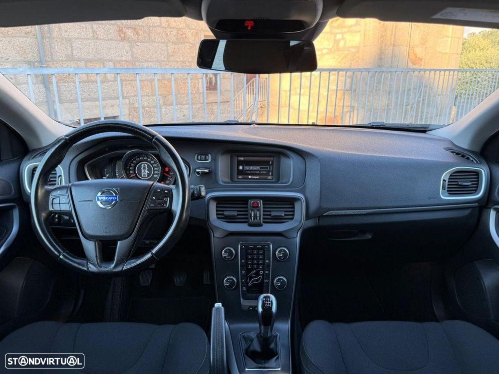Volvo V40 Cross Country 1.6 D2 Kinetic - 30
