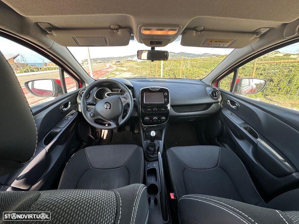 Renault Clio - 12