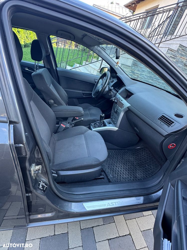 Opel Astra - 4