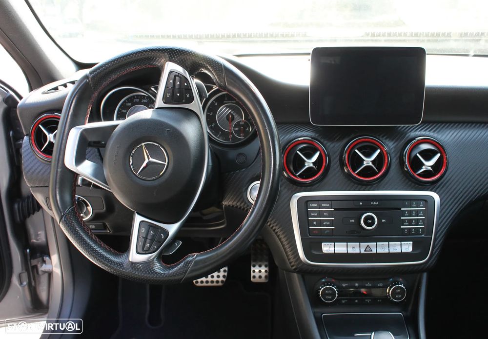 Mercedes-Benz A 45 AMG 4Matic Speedshift 7G-DCT - 7