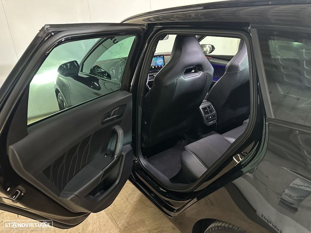 Cupra Leon ST 1.4 e-Hybrid MID DSG - 11