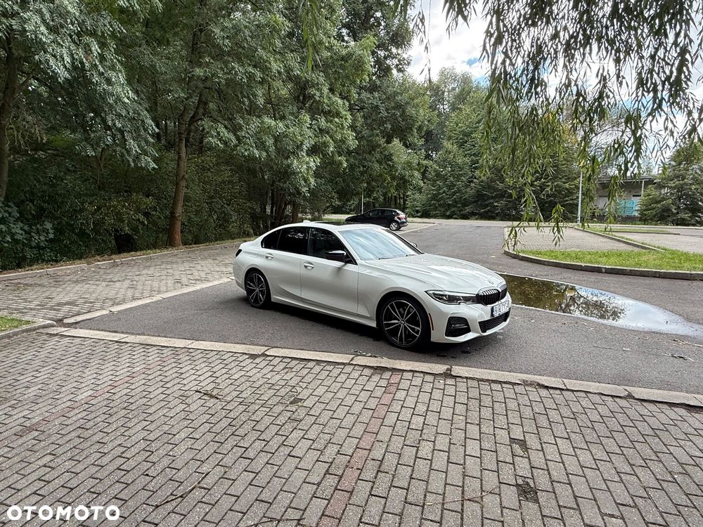 BMW Seria 3 330i M Sport sport - 17