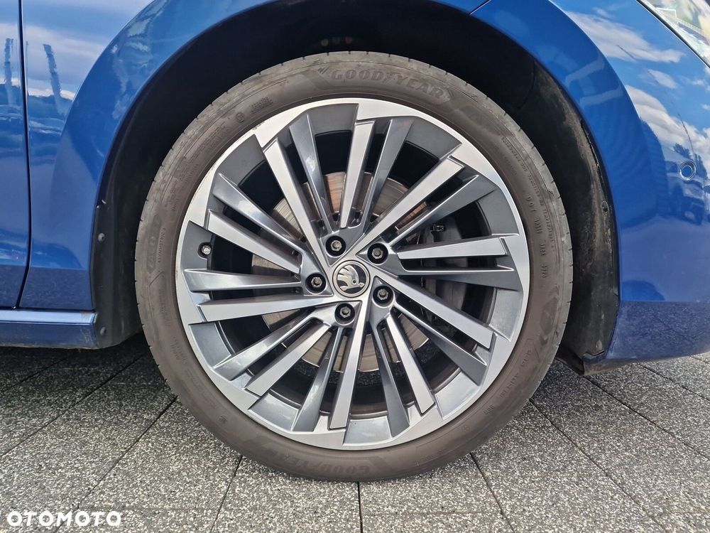 Skoda Superb 2.0 TDI SCR 4x4 L&K DSG - 19