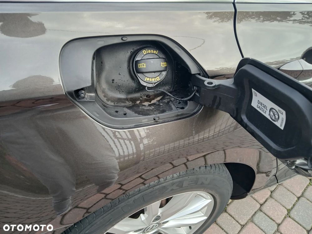 Volkswagen Passat 2.0 TDI BMT Comfortline - 19