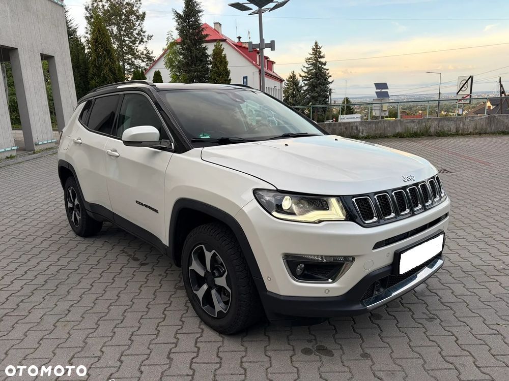 Jeep Compass - 39