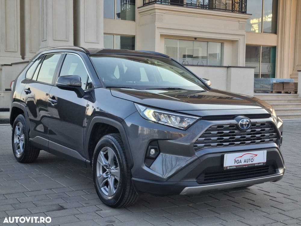 Toyota RAV4 - 8