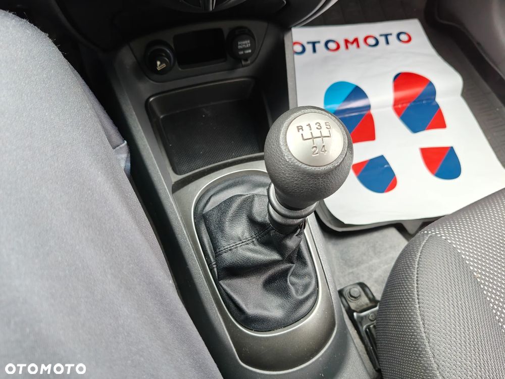 Kia Rio 1.4 Optimum + - 24