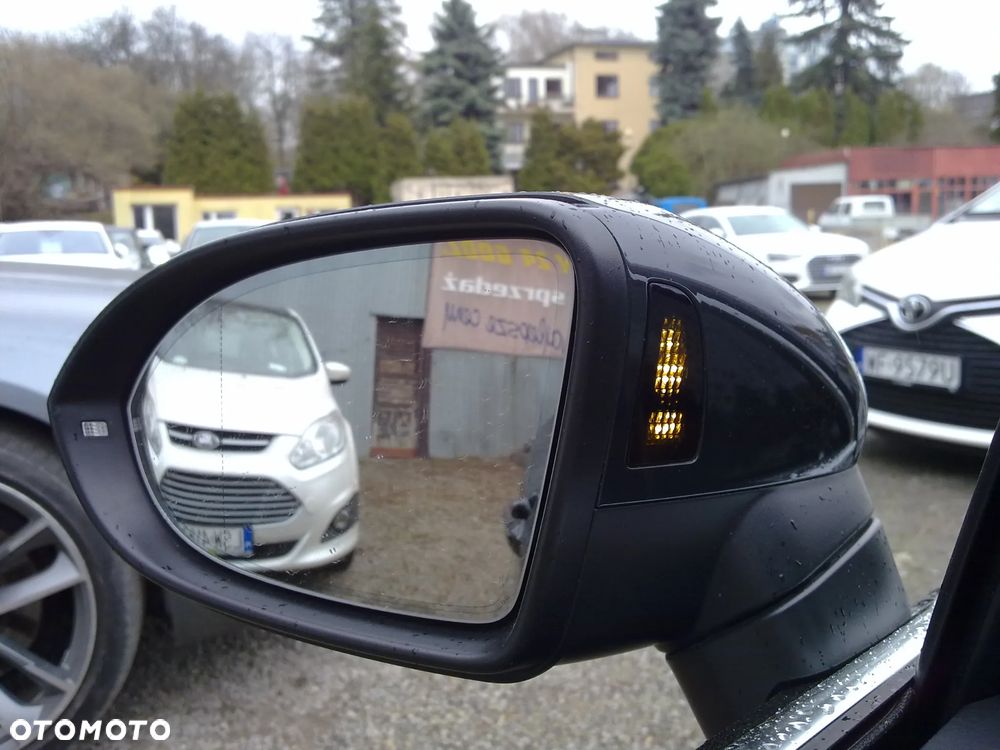 Volkswagen Passat 2.0 TDI SCR Highline DSG - 35