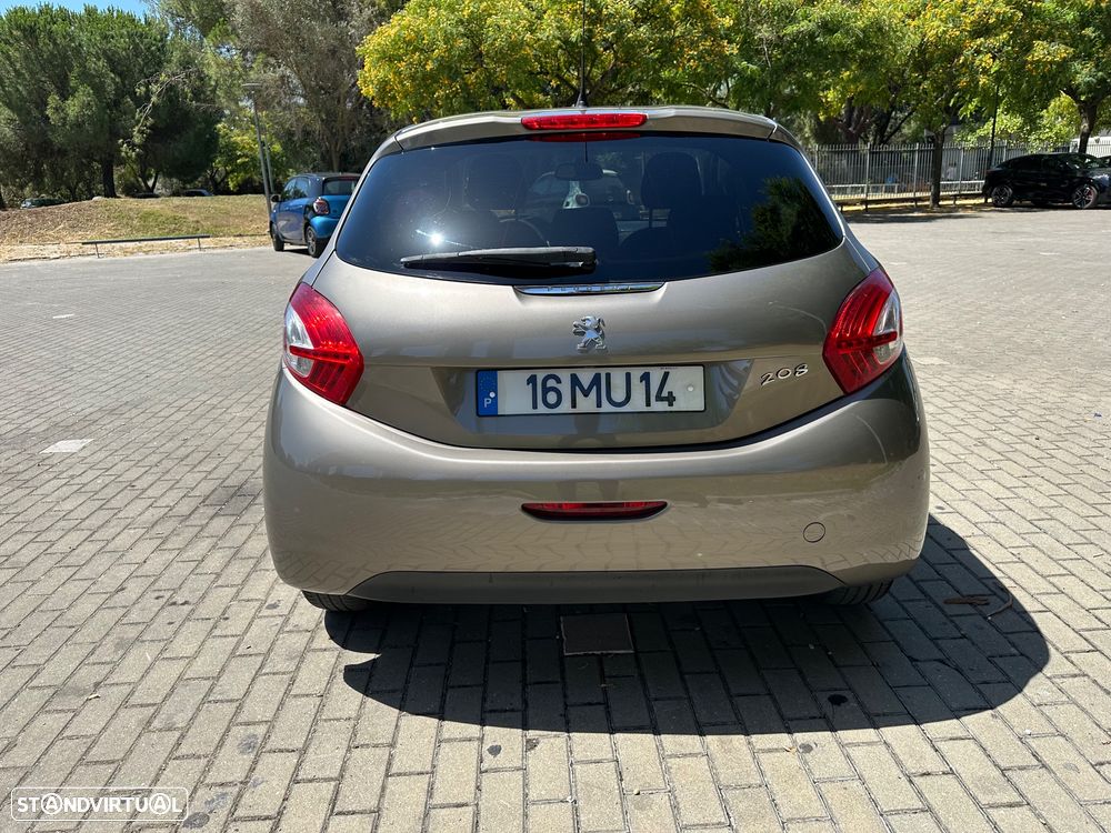 Peugeot 208 1.4 HDi Allure - 6