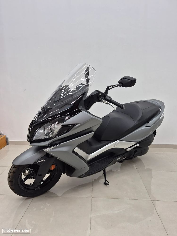 Kymco Downtown - 4