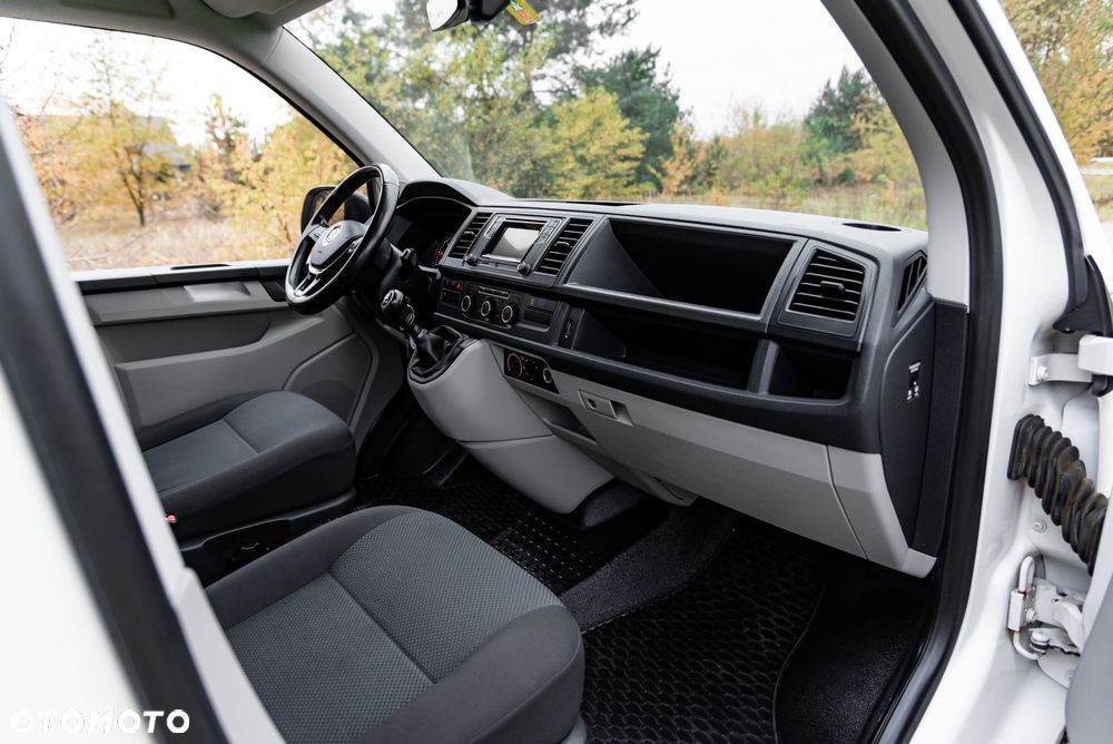 Volkswagen Transporter - 24
