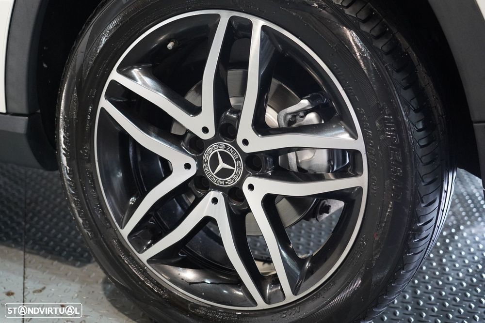 Mercedes-Benz GLA 180 CDi Urban - 35