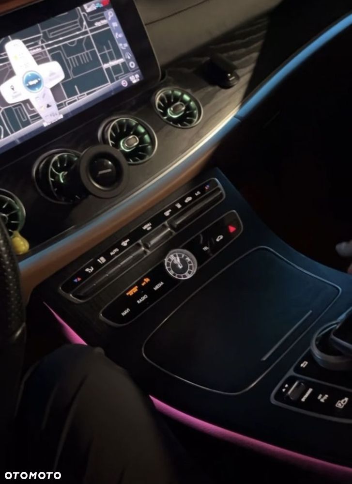 Mercedes-Benz Klasa E - 7