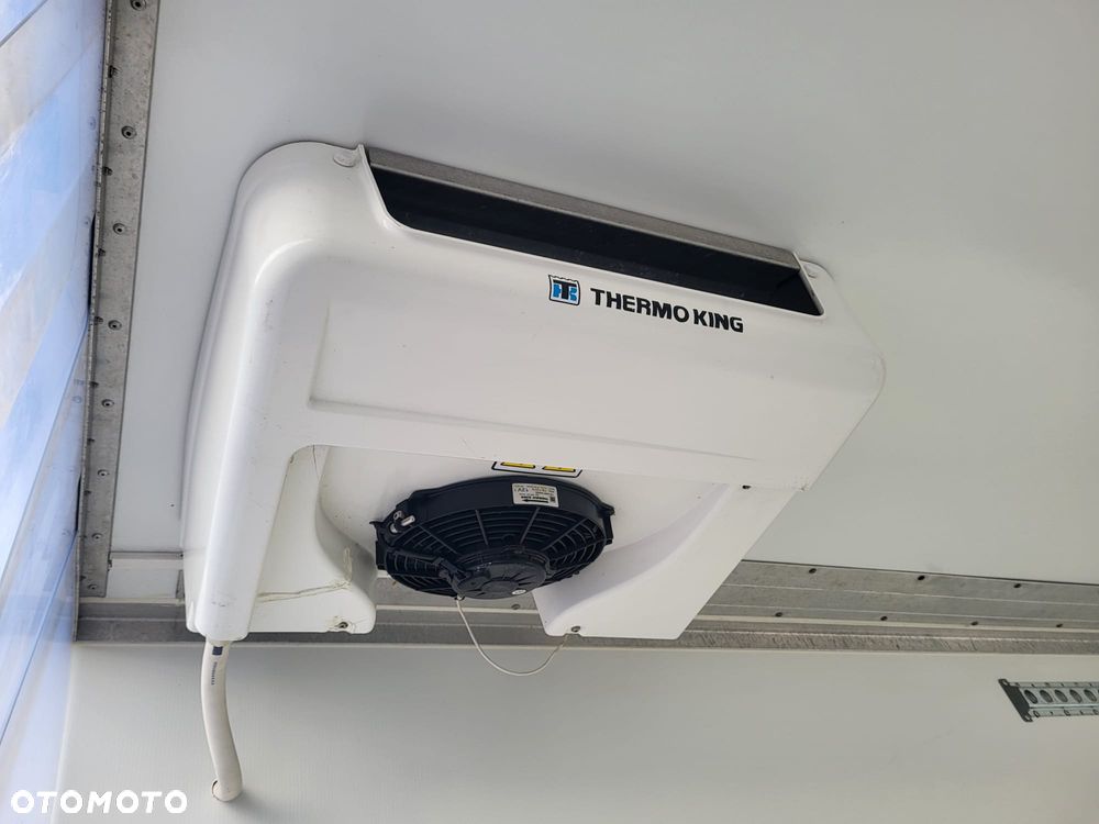 Renault Master III 2017r 161 tyś Izoterma chłodnia Mroźnia Sklep Food Truck Agregat zasilanie 230V Salon - 33