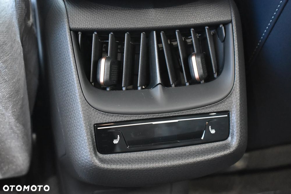 Cupra Tavascan 82kWh 4Drive VZ - 15