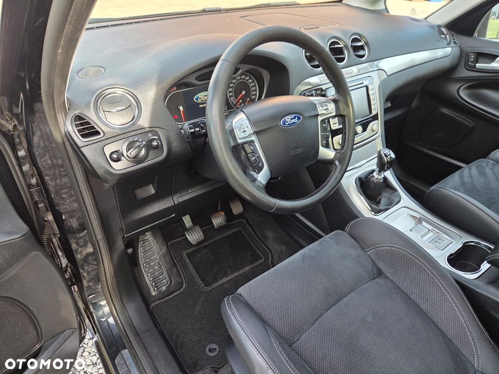 Ford S-Max 2.2 TDCi DPF Titanium - 11
