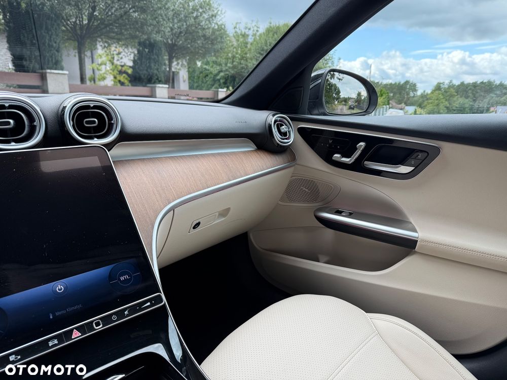 Mercedes-Benz Klasa C 300 mHEV 4-Matic Avantgarde - 9