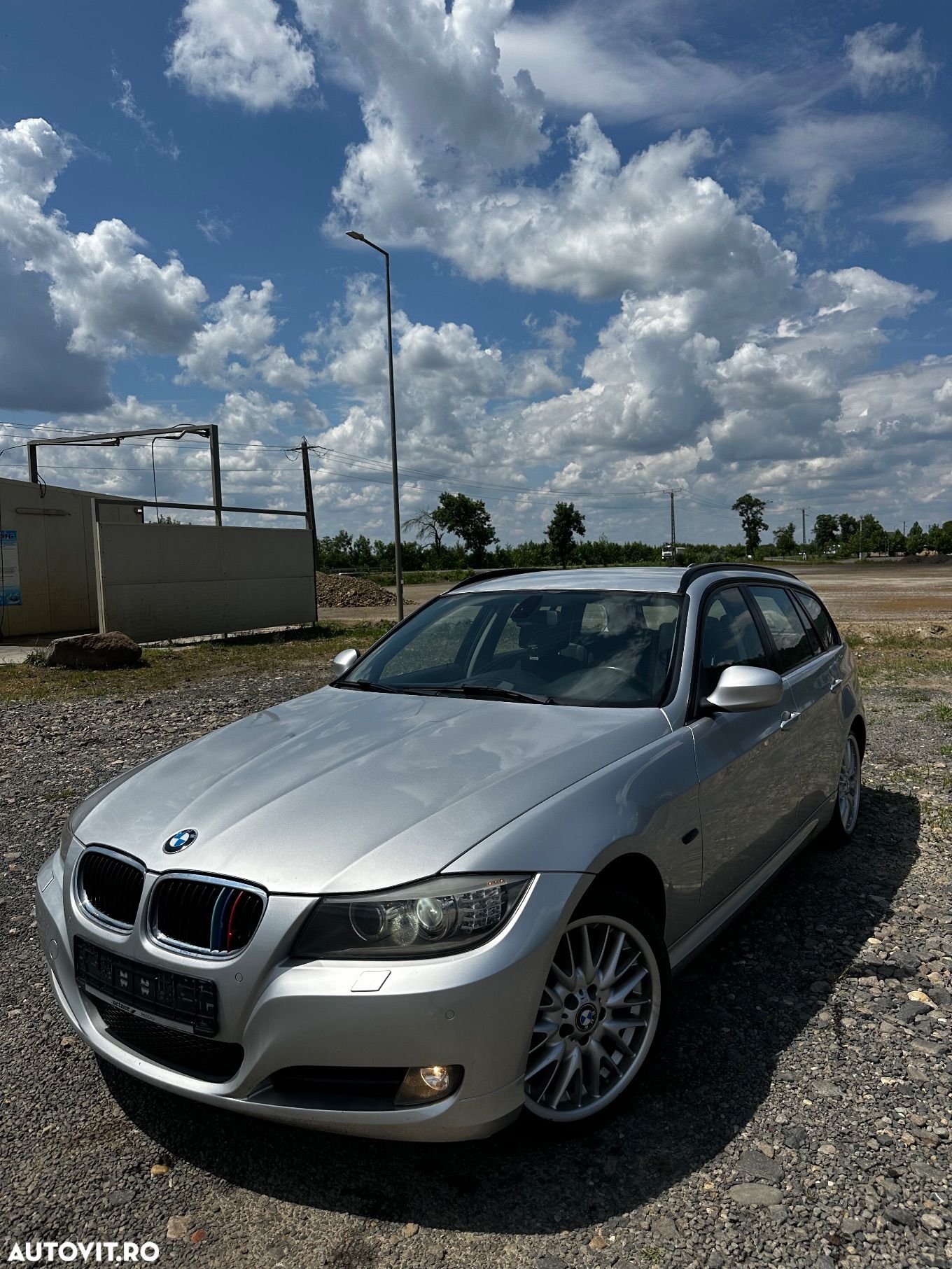 BMW Seria 3 320d DPF Touring Aut. - 1