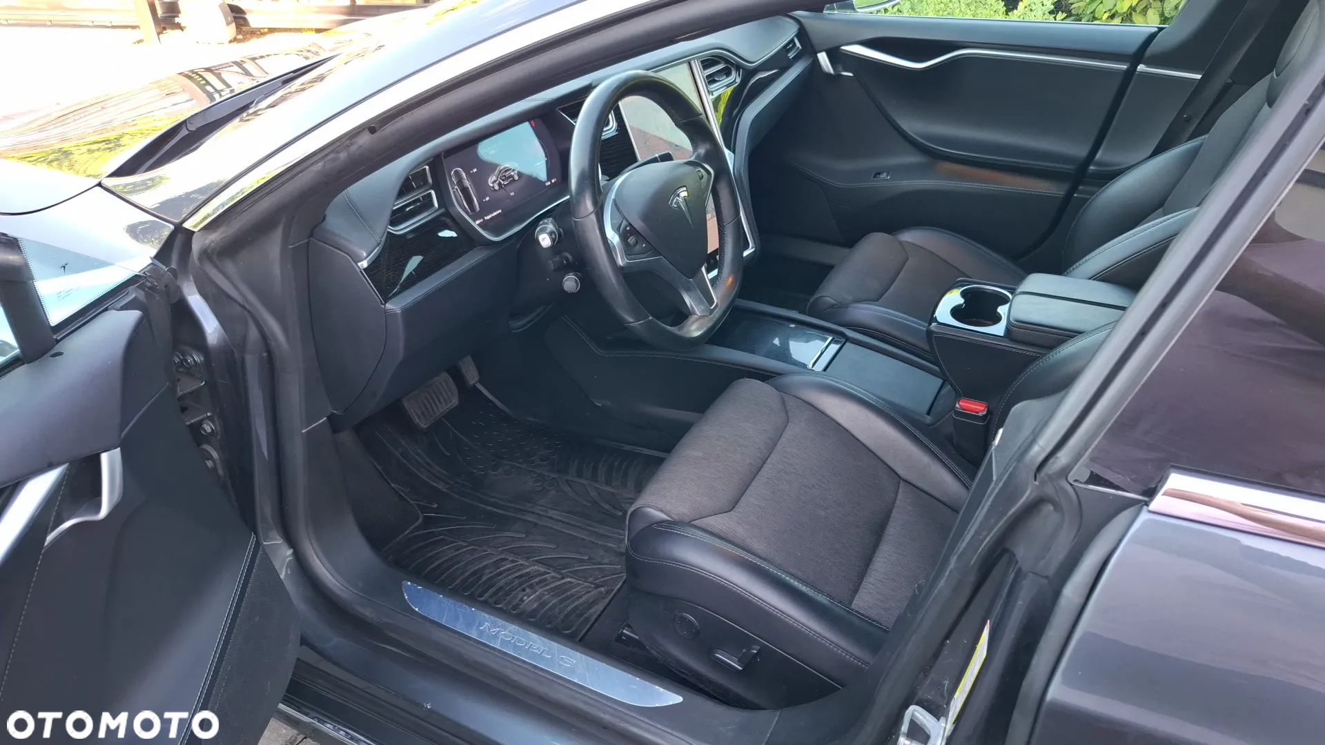 Tesla Model S Long Range Plus - 15