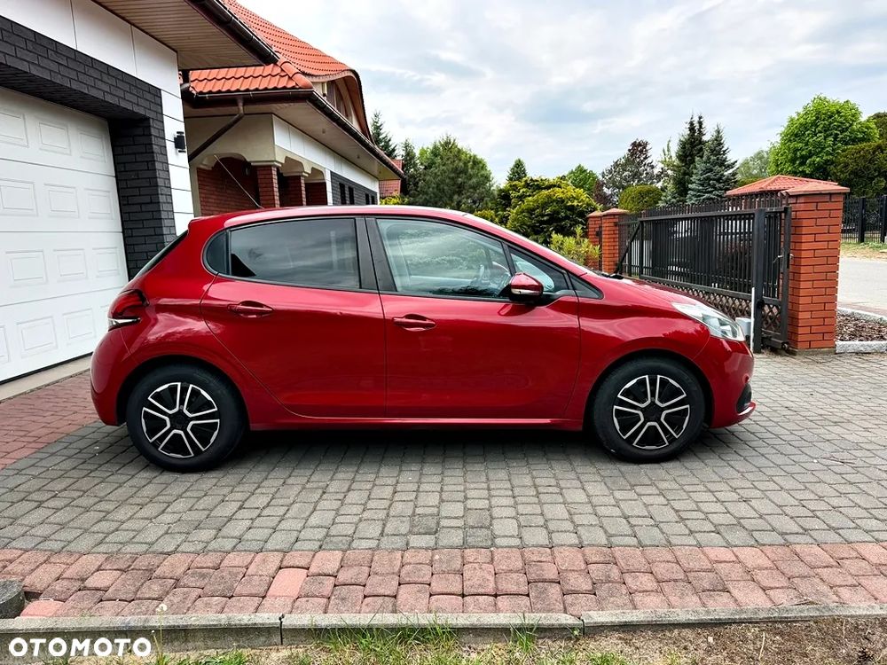 Peugeot 208 1.2 PureTech Allure - 13