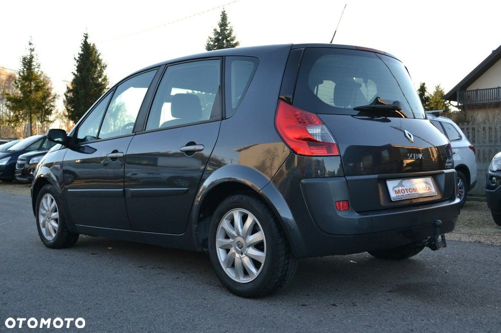 Renault Scenic 2.0 16V Confort Dynamique - 4