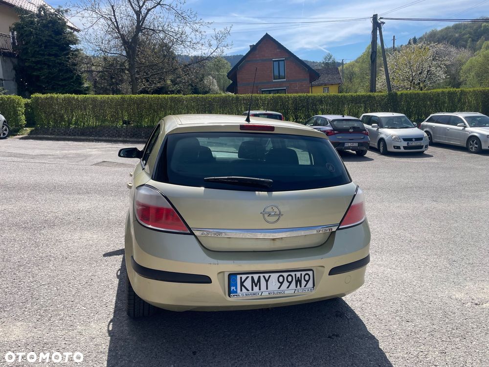 Opel Astra 1.7 CDTI Essentia - 4