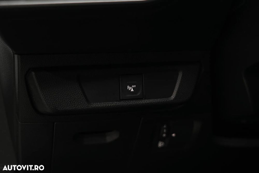 Dacia Logan TCe 90 MT6 Comfort - 11