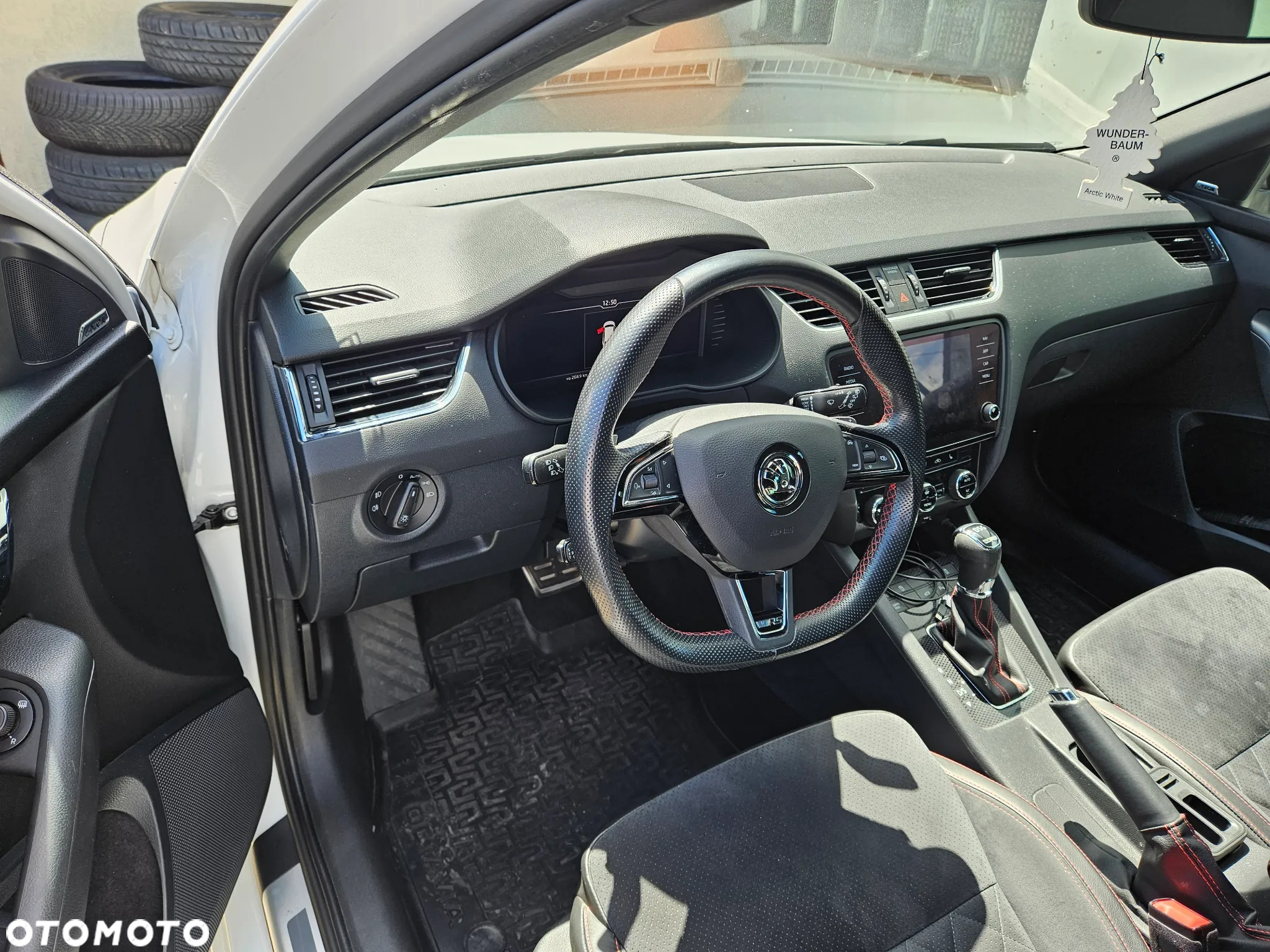 Skoda Octavia 2.0 TSI RS Challenge 245 DSG - 9