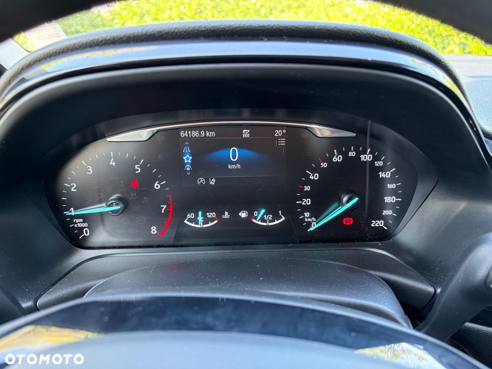 Ford Fiesta 1.1 S&S TITANIUM - 21