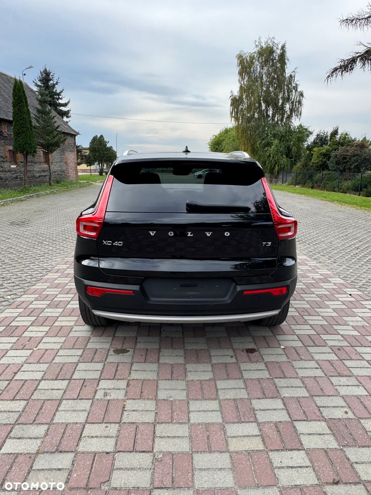 Volvo XC 40 - 6