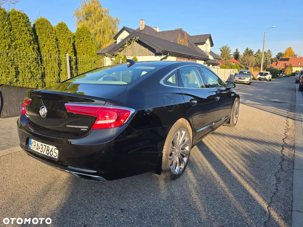 Buick Lacrosse - 4