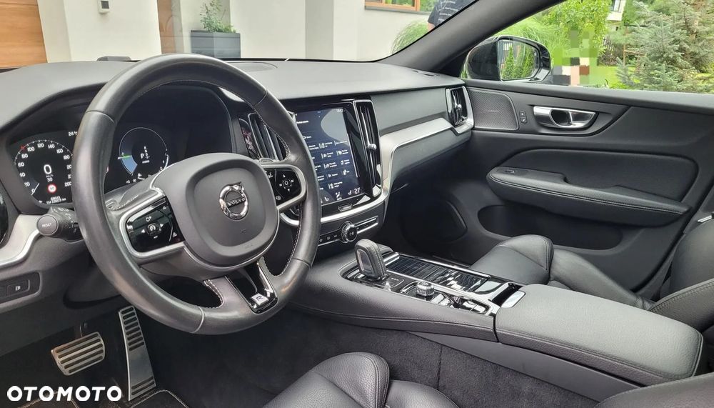 Volvo V60 T6 AWD Twin Engine Geartronic R-Design - 6
