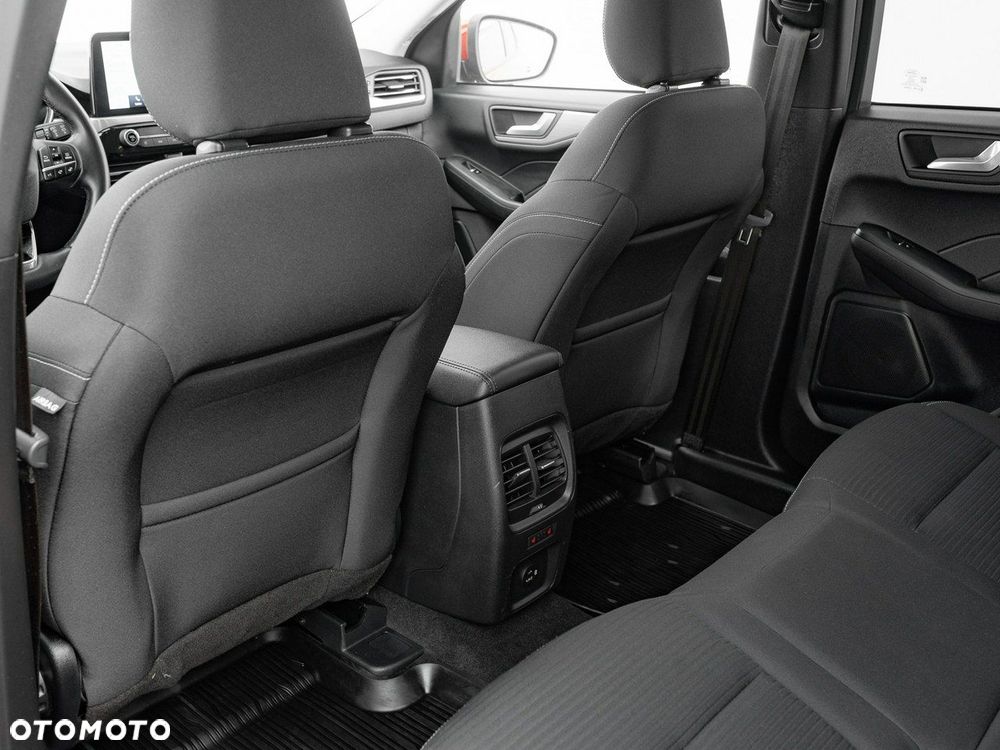 Ford Kuga 2.5 FHEV FWD Titanium - 24