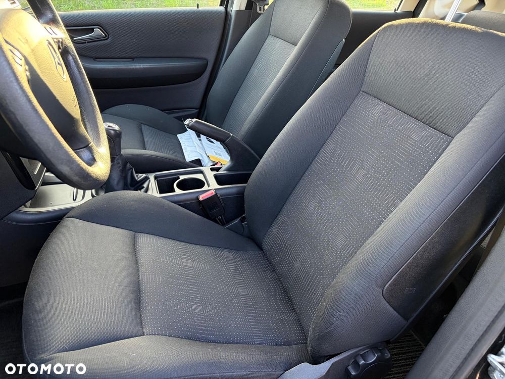 Mercedes-Benz Klasa A 160 BlueEFFICIENCY Avantgarde - 9