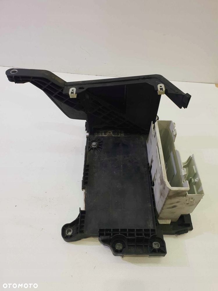 bmw f45 f46 podstawa mocowanie akumulatora - 1