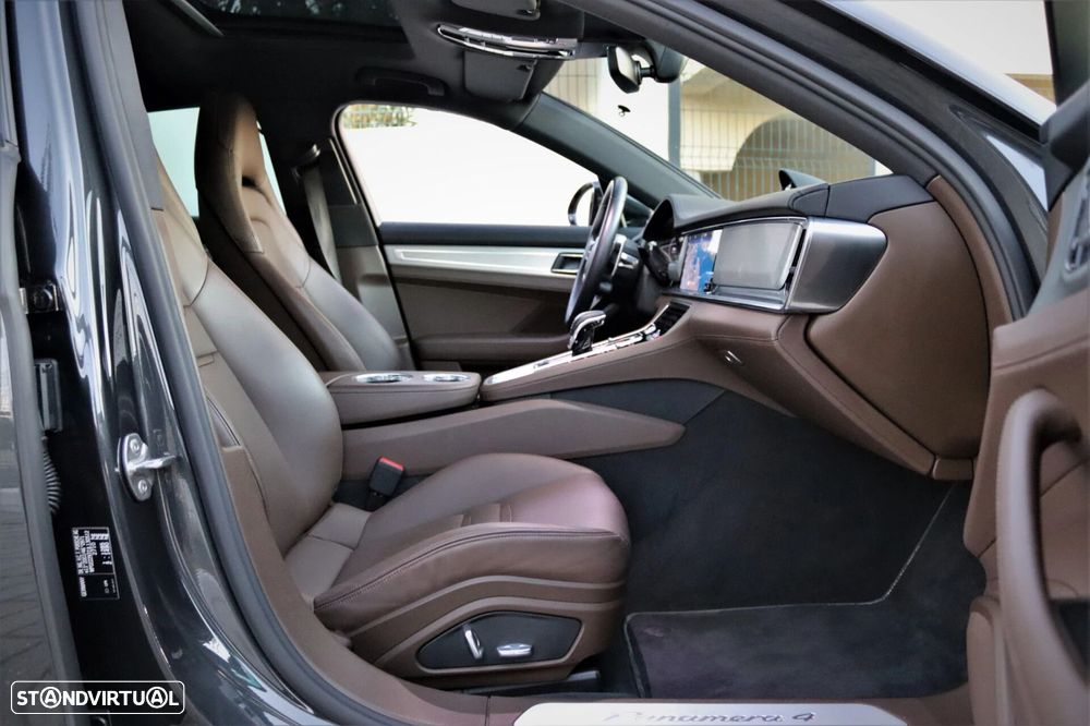 Porsche Panamera 4 E-Hybrid - 15