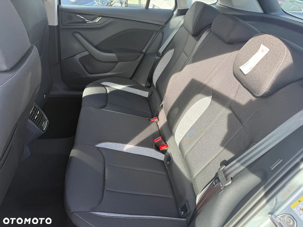 Skoda Kamiq 1.5 TSI Drive DSG - 9