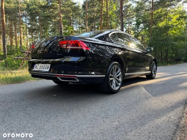 Volkswagen Passat 2.0 TDI 4Mot Elegance DSG - 6